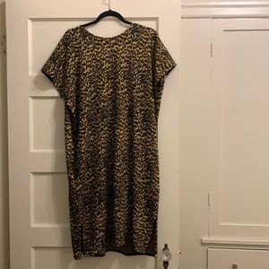 6397 Dress in Leopard Jacquard S